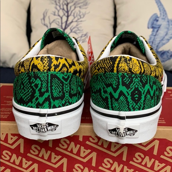 VANS ERA MULTI PYTHON Rasta/TrWht WMNS - Picture 10 of 16